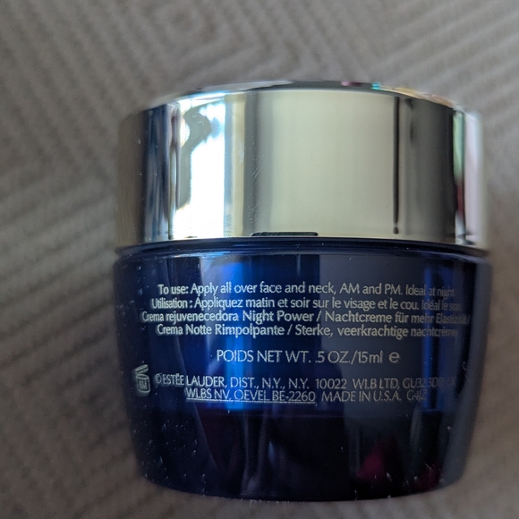 Estee Lauder Skincare and Makeup Set - Picture 3 of 10